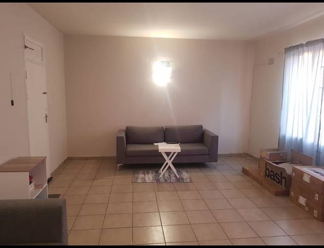 1 BEDROOM PROPERTY TO RENT IN GREEN HILLS